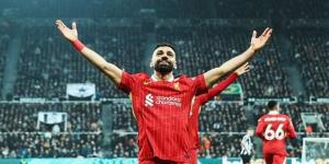 إحداها
      لم
      تحدث
      من
      قبل..
      محمد
      صلاح
      يطارد
      3
      إنجازات
      تاريخية
      في
      2025 - مصر فور