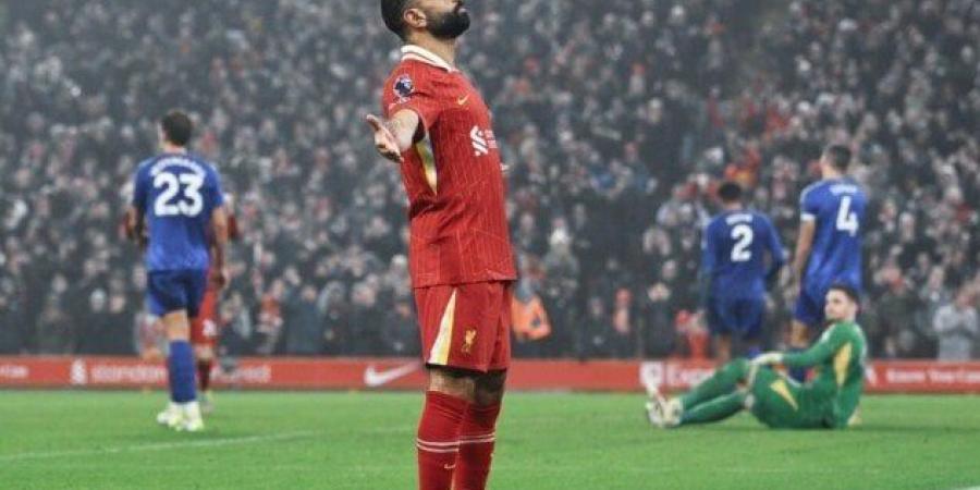 فان
      نيستلروي:
      هدف
      محمد
      صلاح
      قضى
      على
      آمال
      ليستر
      أمام
      ليفربول - مصر فور