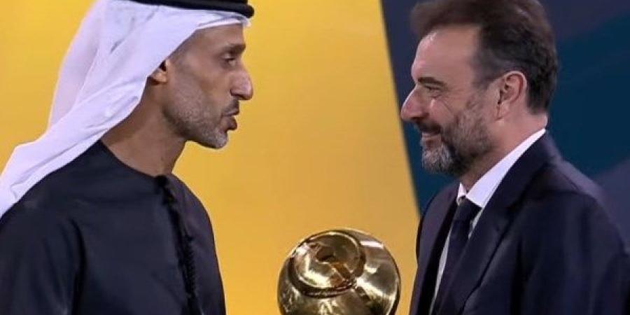 ريال مدريد يتوج بجائزة أفضل نادٍ في العالم من جلوب سوكر - مصر فور